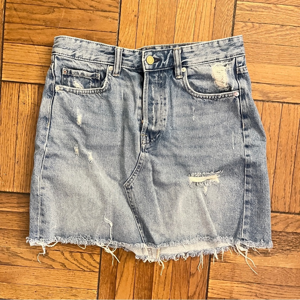 Casual Distressed Denim Mini Skirt